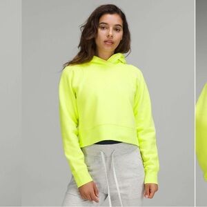LULULEMON LOUNGEFUL CROPPED HOODIE
